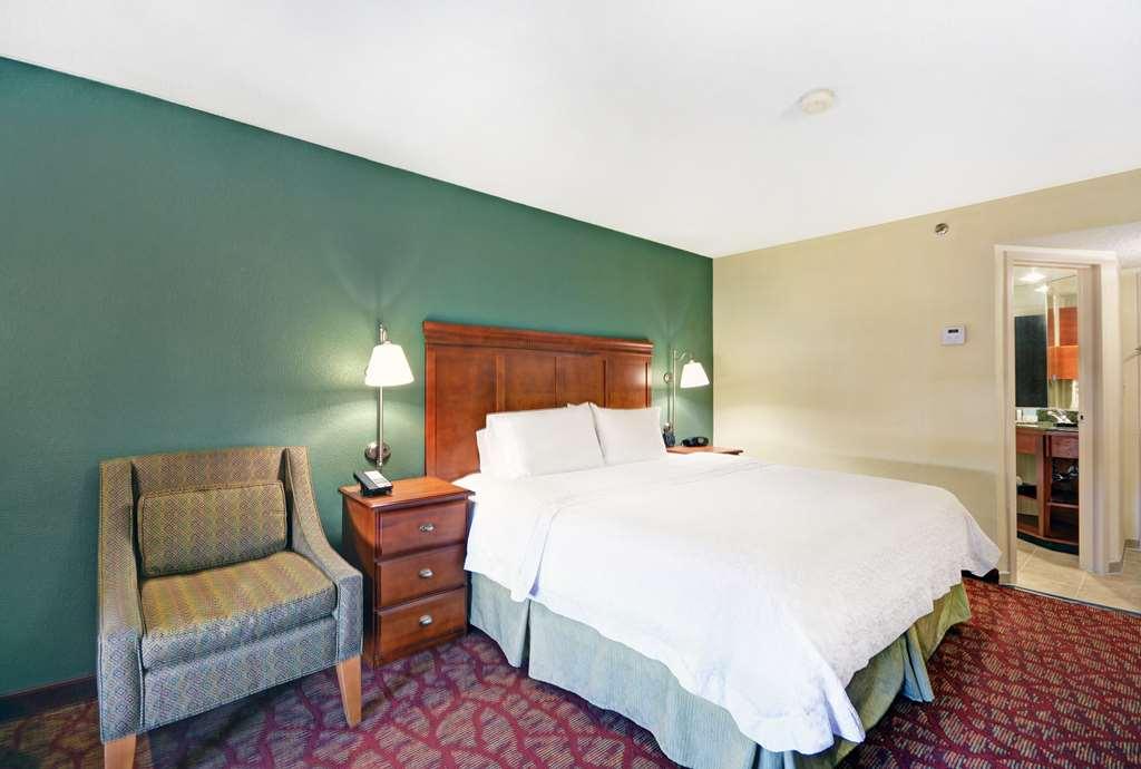 Hampton Inn Athens Oda fotoğraf