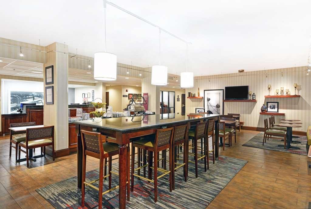 Hampton Inn Athens Restoran fotoğraf