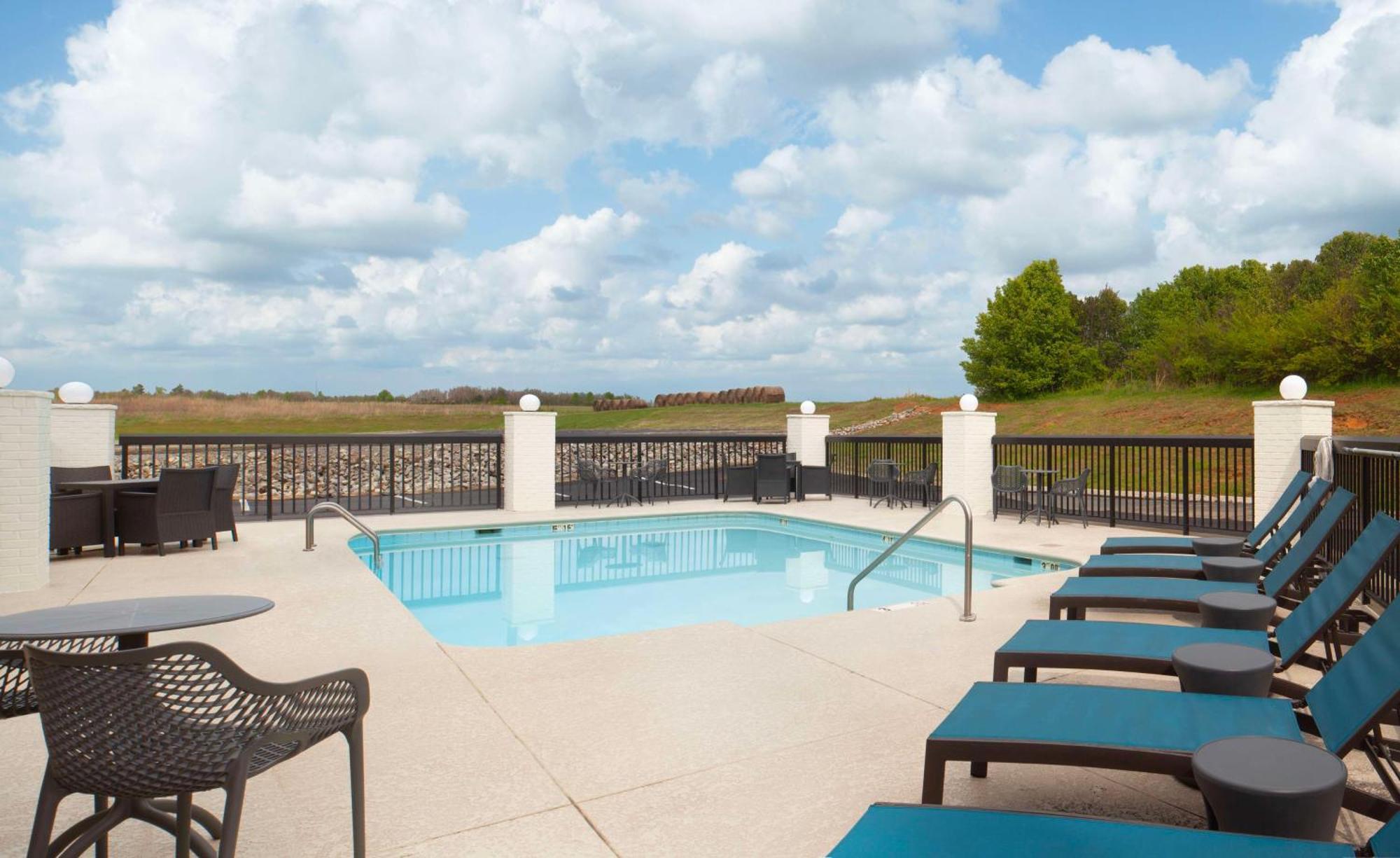 Hampton Inn Athens Dış mekan fotoğraf